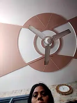 Snapshot of Manmohini123 chatting on February 12, 6:08 am Manmohini123 online show from February 12, 6:08 am