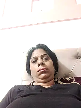 Snapshot of Manmohini123 chatting on February 15, 2:47 am Manmohini123 online show from February 15, 2:47 am