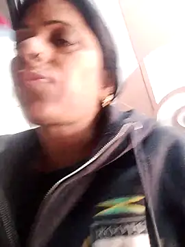 Snapshot of Manmohini123 chatting on February 15, 5:51 am Manmohini123 online show from February 15, 5:51 am