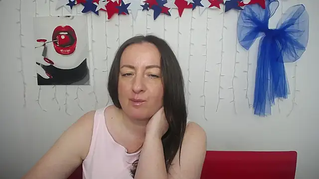 Snapshot of Abby_Taylorr chatting on July 7, 8:07 am Abby Taylorr online show from July 7, 8:07 am