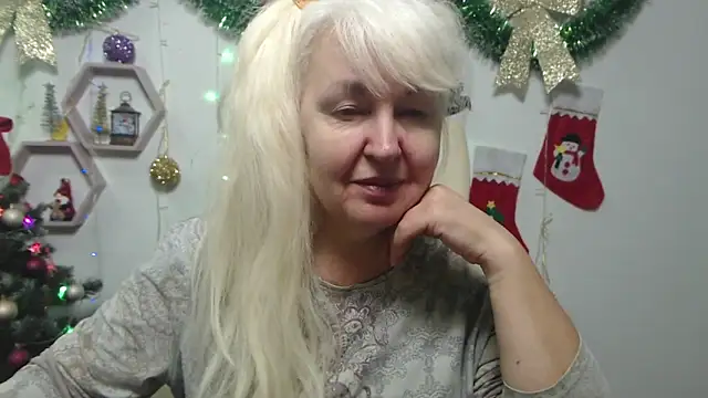 BlondyLeeBest online show from December 9, 7:29 pm