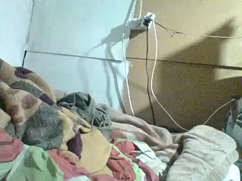 Snapshot of hairybushpussyxx1 chatting on December 6, 4:49 pm hairybushpussyxx1 online show from December 6, 4:49 pm