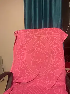 Snapshot of Indian-Squirt chatting on February 21, 3:24 pm Indian-Squirt online show from February 21, 3:24 pm