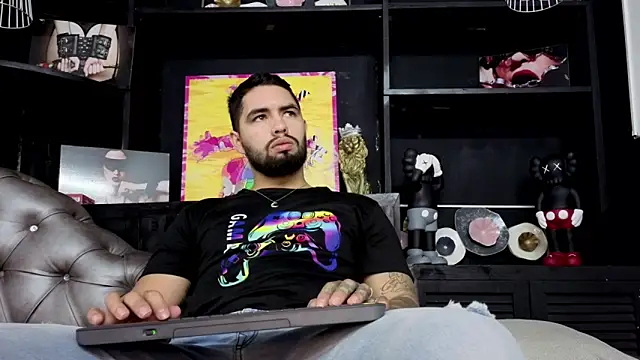 matteosantos online show from September 26, 11:36 am