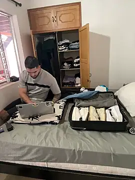 matteosantos online show from February 8, 4:32 pm