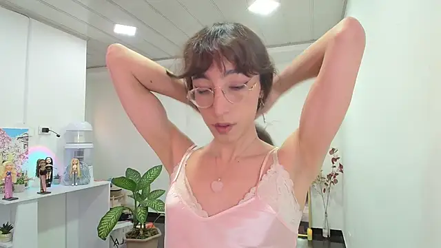 NicoleCortez online show from February 4, 11:49 am