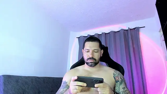 Pierre Vidal online show from May 13, 11:44 pm
