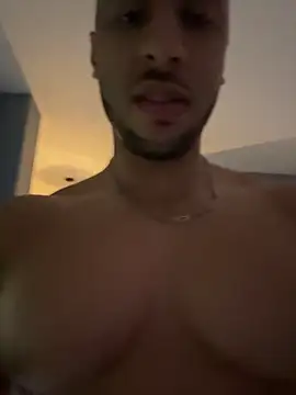 Snapshot of pimentfort77 chatting on November 29, 2:42 pm pimentfort77 online show from November 29, 2:42 pm