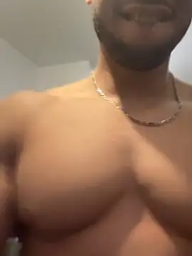 Snapshot of pimentfort77 chatting on February 8, 11:19 pm pimentfort77 online show from February 8, 11:19 pm