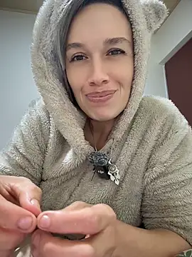 sexymarilyncolombia online show from May 6, 4:30 am
