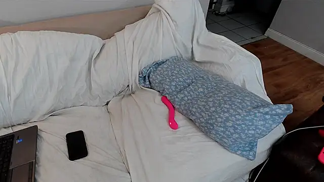 EmoDream1998 online show from January 24, 9:26 pm