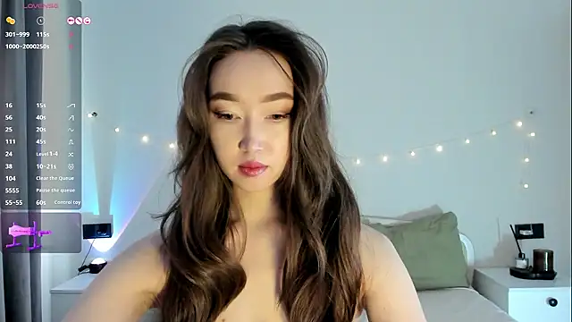 Snapshot of _luna_022 chatting on September 22, 4:25 am  luna 022 online show from September 22, 4:25 am