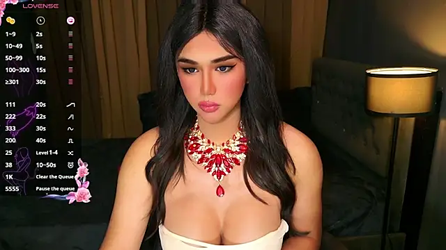 Snapshot of SexGoddess_Celine chatting on February 20, 1:24 am SexGoddess Celine online show from February 20, 1:24 am
