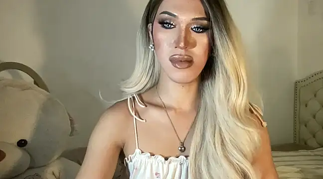 Ts glamxxxx online show from February 15, 6:55 am