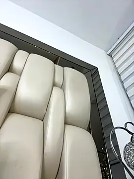 Snapshot of ALISSON_FOXXX1 chatting on September 22, 9:50 pm ALISSON FOXXX1 online show from September 22, 9:50 pm