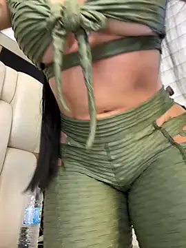 Snapshot of ALISSON_FOXXX1 chatting on September 29, 8:46 pm ALISSON FOXXX1 online show from September 29, 8:46 pm