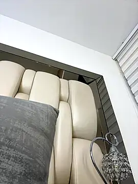 Snapshot of ALISSON_FOXXX1 chatting on October 2, 9:00 pm ALISSON FOXXX1 online show from October 2, 9:00 pm