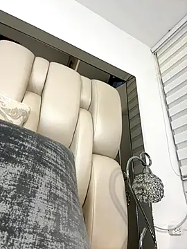 Snapshot of ALISSON_FOXXX1 chatting on October 16, 8:54 pm ALISSON FOXXX1 online show from October 16, 8:54 pm