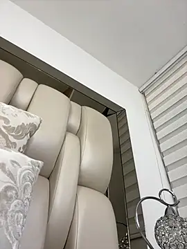 Snapshot of ALISSON_FOXXX1 chatting on October 30, 8:53 pm ALISSON FOXXX1 online show from October 30, 8:53 pm