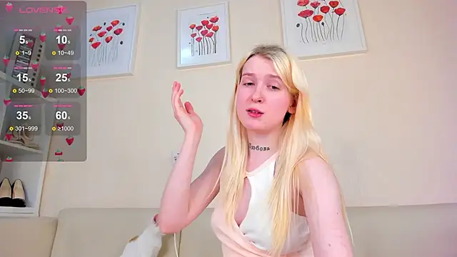 rosa mariposa  online show from February 27, 10:53 pm