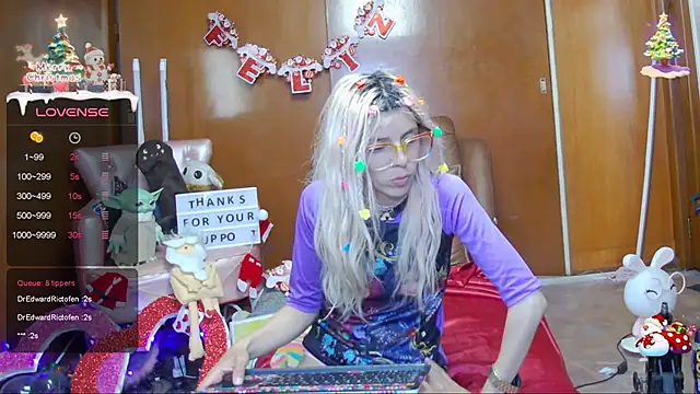 Skinygirl online show from December 20, 3:03 am