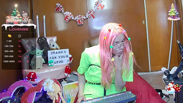 Skinygirl online show from January 4, 12:37 am