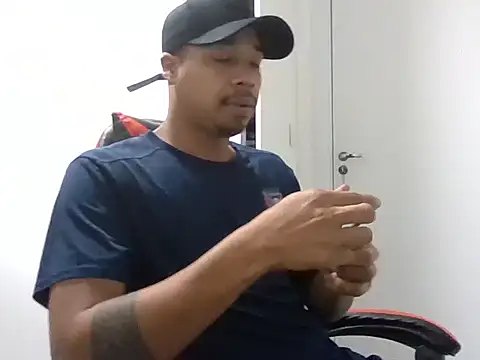 Juninho10c online show from November 7, 4:18 pm