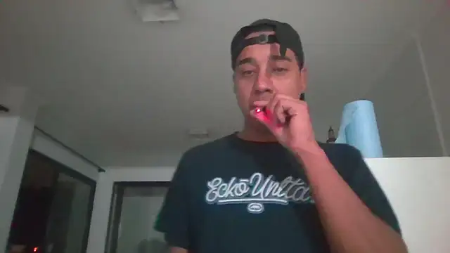 Juninho10c online show from December 1, 4:17 am