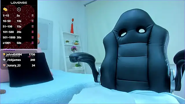 Snapshot of AlessiaMarcu- chatting on March 13, 7:31 am AlessiaMarcu- online show from March 13, 7:31 am