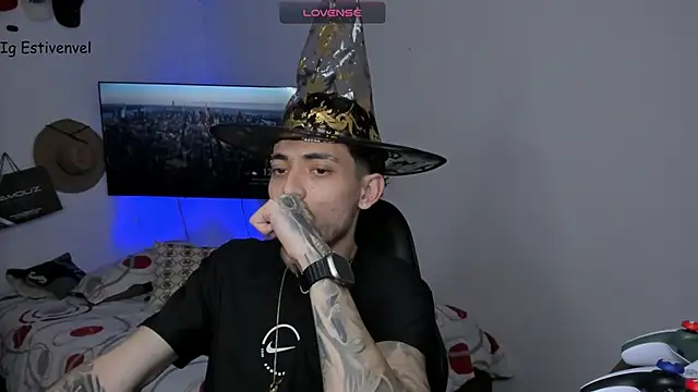 steve latin online show from October 31, 5:58 pm