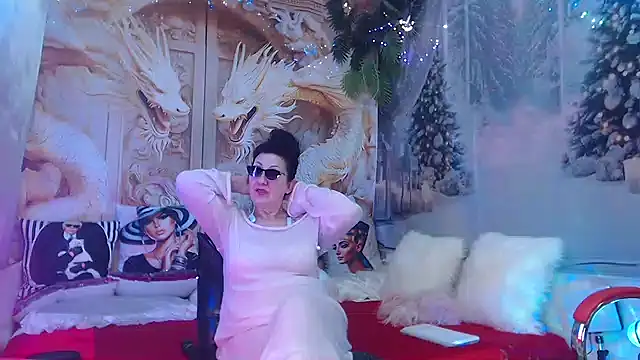 NightOrhideya online show from November 22, 8:08 pm