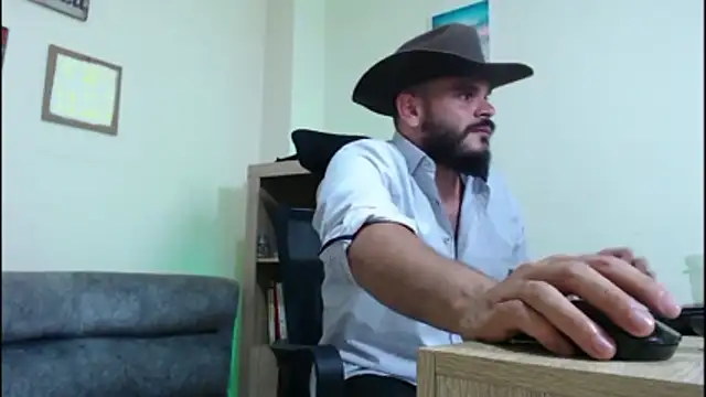 cowboyht online show from May 5, 8:44 am