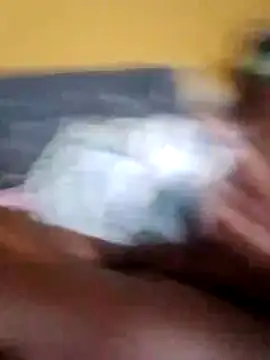 Snapshot of LULE37587001 chatting on January 9, 2:09 pm LULE37587001 online show from January 9, 2:09 pm