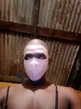 Snapshot of LULE37587001 chatting on January 15, 7:39 pm LULE37587001 online show from January 15, 7:39 pm