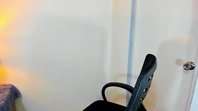 FuckDollNicky online show from October 25, 6:24 pm