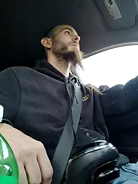 Snapshot of JohnnyFaster chatting on October 13, 11:43 am JohnnyFaster online show from October 13, 11:43 am