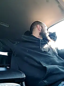 Snapshot of JohnnyFaster chatting on December 4, 2:15 pm JohnnyFaster online show from December 4, 2:15 pm