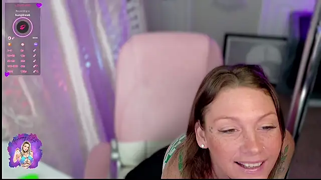 Snapshot of HarmonyWhite chatting on March 30, 7:15 pm HarmonyWhite online show from March 30, 7:15 pm