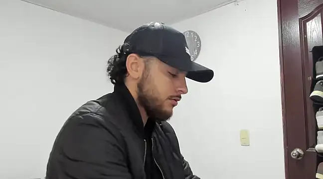 tuyo1995 online show from February 17, 11:53 pm