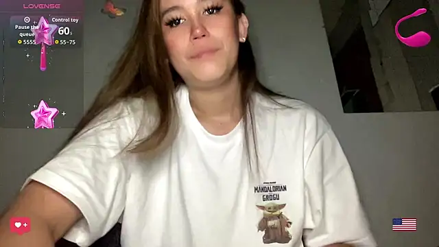 Snapshot of MeganTheRarest chatting on June 25, 5:34 am MeganTheRarest online show from June 25, 5:34 am