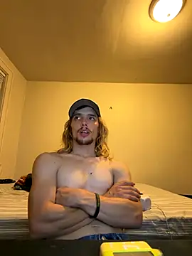 Snapshot of trippyski chatting on October 20, 12:11 am trippyski online show from October 20, 12:11 am