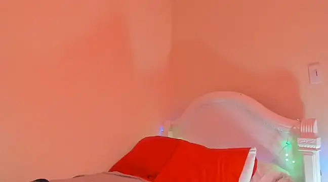 drippyorlovee online show from January 1, 8:47 pm