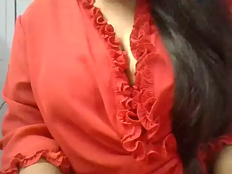 Roopshikha39 online show from December 31, 7:18 pm