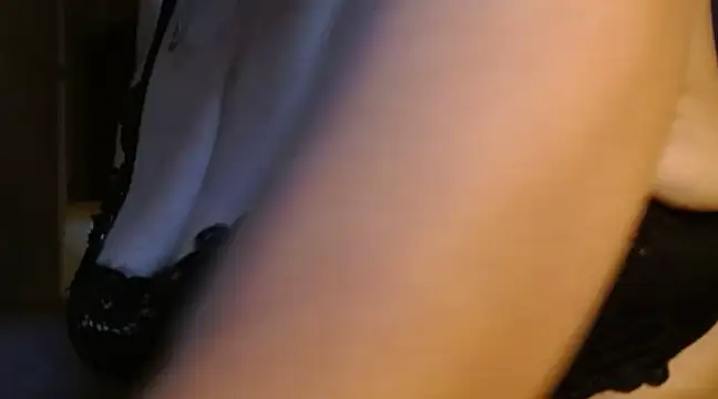 Snapshot of MysteryLadyxXx chatting on December 6, 1:22 pm MysteryLadyxXx online show from December 6, 1:22 pm
