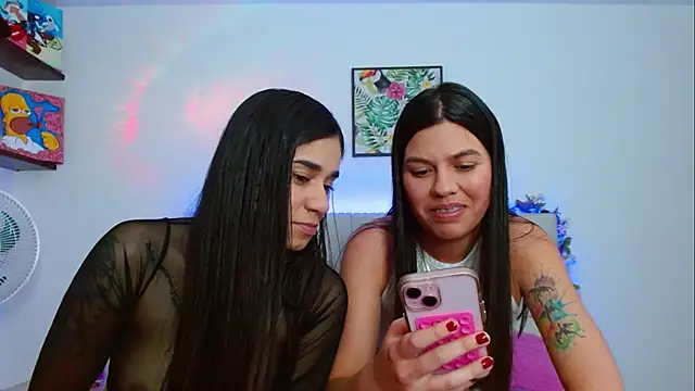 Snapshot of Layla_Rachel chatting on January 12, 2:35 am Layla Rachel online show from January 12, 2:35 am