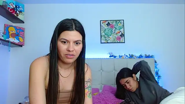 Snapshot of Layla_Rachel chatting on January 18, 4:59 am Layla Rachel online show from January 18, 4:59 am