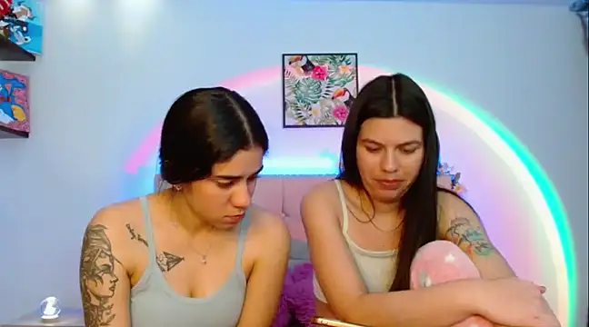 Snapshot of Layla_Rachel chatting on January 25, 4:34 am Layla Rachel online show from January 25, 4:34 am