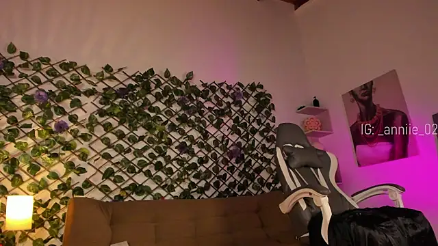 annie barozzi online show from January 6, 4:34 pm