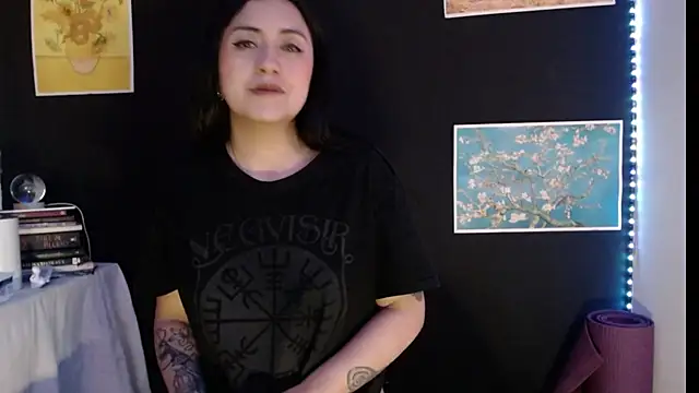 AbsentaVert online show from May 11, 1:00 am