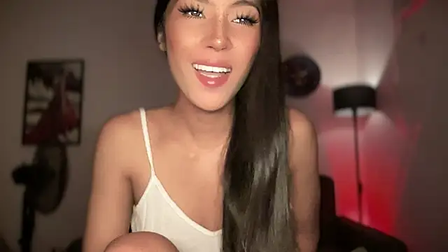 Bella Gordon online show from May 16, 5:59 am